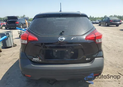 2018 Nissan Kicks S z USA, uszkodzony, nr VIN 3N1CP5CU9JL514716